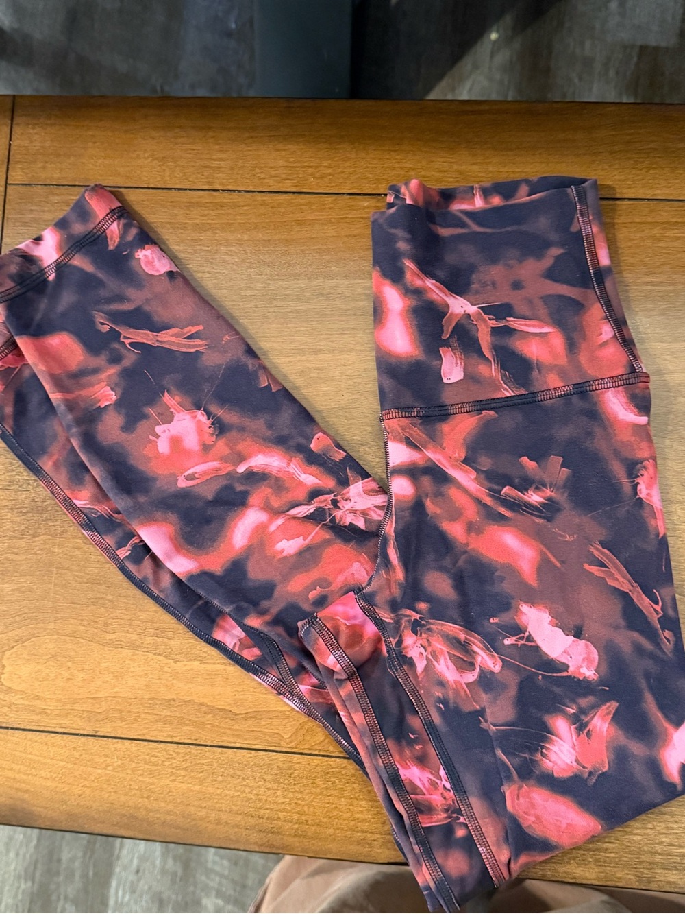 lululemon athletica Black & Pink Tie-Dye Leggings-Align material 7/8 length.